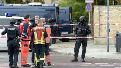 DRAMATIČNE SCENE U NEMAČKOJ: Nestao dečak (2) tokom šetnje sa ocem u šumi, velika potraga u toku, angažovano oko 30 policajaca (FOTO)