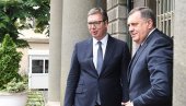 MUŠKARAC UHAPŠEN ZBOG PRETNJI: Jedino metak Vučiću i Dodiku