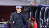 MIHAJLOVIĆ U SVOM STILU: Sramota, ovo je oranica bolja za salatu, nego za fudbal