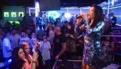 OVACIJE ZA FOLK CARICU: Dragana održala prvi koncert posle izolacije (FOTO)