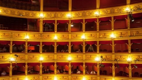 POČINJE SEZONA “OPET SLOBODA” U Reflektor teatru planirane su četiri premijere