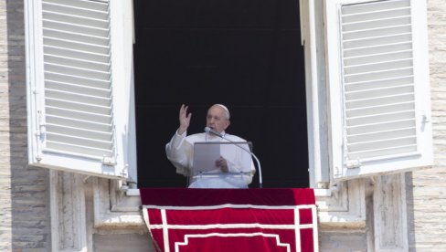 PAPA FRANJA PREKINUO TIŠINU: Veoma sam tužan zbog Aja Sofije