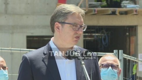 PREDSEDNIK VUČIĆ: Podižemo kardiovaskularnog giganta, Institut „Dedinje 2“ biće završen do juna 2021. (VIDEO)