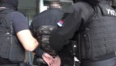 UHAPŠEN ZBOG NASILJA U PORODICI: Maltretirao sestru, a onda sa noževima u rukama krenuo na policajca