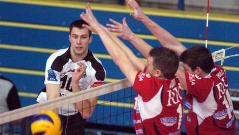 JOŠ JEDAN SRBIN U GALATASARAJU: Naš prekaljeni odbojkaš napusti Vibo Valentiju da bi se pridružio Miranu Kujundžiću JOŠ JEDAN SRBIN U GALATASARAJU: Naš prekaljeni odbojkaš napusti Vibo Valentiju da bi se pridružio Miranu Kujundžiću