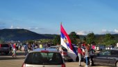 U LITIJI 400 AUTOMOBILA! Protestna kolona od Berana do Andrijevice (VIDEO)