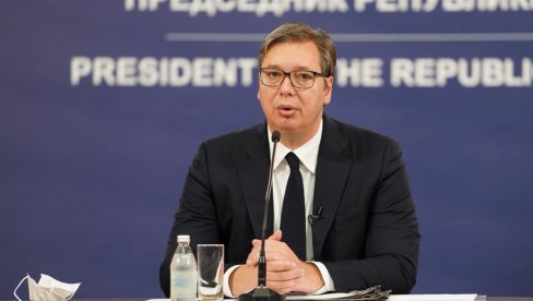 SRPSKI NAROD SE PODIGAO: Vučić se oglasio o rezultatima izbora u Crnoj Gori