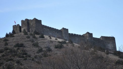 POTRAGA KOD KRALJEVA: Gorska služba spasava izgubljene planinare na Stolovima