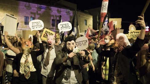 IZRAELCI VEĆ NEDELJAMA NE ODUSTAJU: Hiljade demonstranata protiv Netanijahua IZRAELCI VEĆ NEDELJAMA NE ODUSTAJU: Hiljade demonstranata protiv Netanijahua