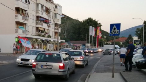 VELIKA  HERCEGNOVSKA AUTO LITIJA: Nezaustavljiva volja Novljana da sačuvaju svetinje (VIDEO)