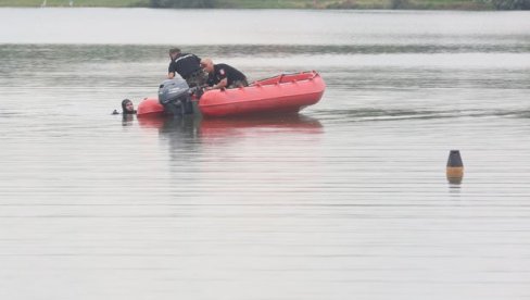 PRONAŠLI GA PECAROŠI U Dunavu kod Sremskih Karlovaca pronađeno telo muškarca