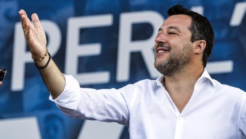 SALVINI OČITAO BUKVICU EVROPI: Prošli ratovi protiv Rusije nisu doneli ništa dobro