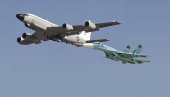 RUSKI SUHOJI PRESRELI NATO AVIONE: Objavljen snimak akcije iznad Crnog mora (VIDEO)