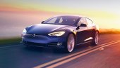 TESLA OPOZVALA VIŠE OD 125.000 VOZILA: Neophodna popravka sistema upozorenja na pojaseve