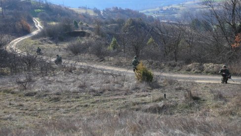 GRANICA UMESTO ADMINISTRATIVNE LINIJE: Evo šta se krije iza optužbi Prištine da je srpska vojska 7. avgusta ušla na teritoriju KiM