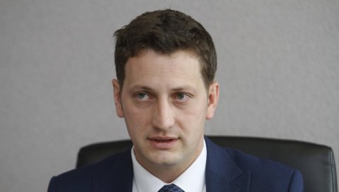 РЕПУБЛИЧКИ ШТАБ ДОНЕО НОВЕ МЕРЕ: Максималан број особа на јавним окупљањима у Српској смањен на 30