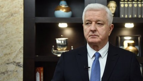 ДУШКО МАРКОВИЋ ПОНОВО ЈУРИ ЦРКВУ Одлазећа власт у Црној Гори наставља са прогоном СПЦ