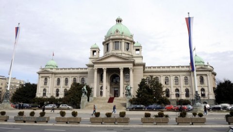 ПРЕВЕНТИВА ПРОТИВ ГРИПА: Вакцине ће добити посланици, ево и када