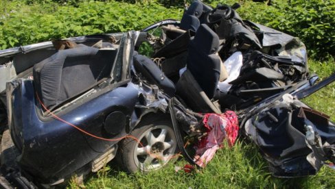 NOVI DETALJI KOBNE NESREĆE U TESLIĆU: Evo šta se dešavalo sa vozačem pre samo desetak dana