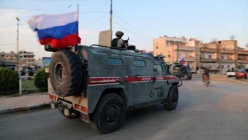 RUSKI GENERAL POGINUO U SIRIJI! Konvoj naleteo na minu, teško povređeni vojnici RF (FOTO)