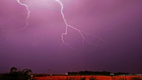 METEOALARM UPALJEN ZA CELU SRBIJU: Grmljavinske nepogode i danas, evo gde će biti najgore