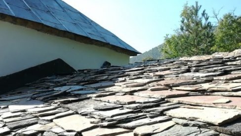 NOVI NAPAD NA SVETINJE: Oštećena crkva u Sredskoj kod Prizrena