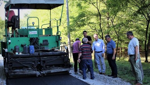 ОПШТИНА СОКАКЕ ЧУВА: Нови пут и све бољи услови у селу Филипа Вишњића