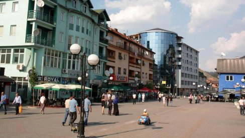 KOD SUPRUŽNIKA ILEGALNO ORUŽJE: Detalji napada bračnog para na policiju u Rožajama