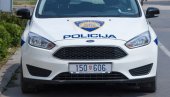 PUTNIK NIJE HTEO DA STAVI MASKU: Policija opkolila autobus sa tri automobila