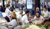 FAJRONT DVA SATA KASNIJE? Krizni štab danas razmatra duže radno vreme kafića i tržnih centara