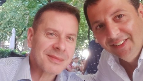JADNA JE DRŽAVA KOJA SE BOJI UMETNIKA: Vlado Georgijev u Trebinju sa Nebojšom Vukanovićem JADNA JE DRŽAVA KOJA SE BOJI UMETNIKA: Vlado Georgijev u Trebinju sa Nebojšom Vukanovićem