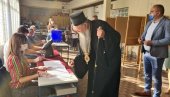 GLASAO JOANIKIJE: Episkop pozvao sve da izađu na glasanje (FOTO/VIDEO)