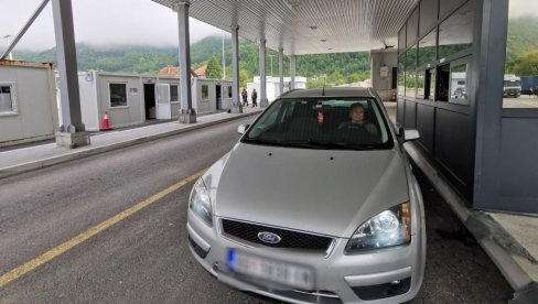 KAKVA JE SITUACIJA NA GRANICAMA SA CRNOM GOROM: Evo koliko se čeka na najfrekfentnijim prelazima  (FOTO)