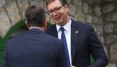 VUČIĆ SA BLEDA: Angela Merkel me je ohrabrila pred put u Vašington i Brisel (VIDEO)