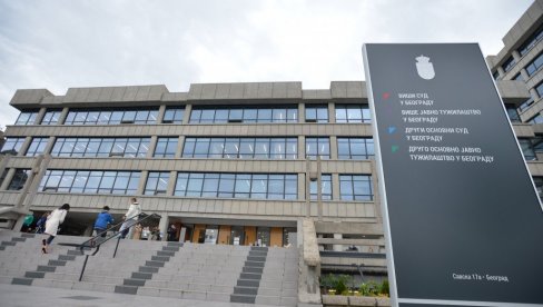НЕЗАДОВОЉАН ПРЕСУДОМ ЗБОГ ПОГИБИЈЕ МАЈКЕ ПРЕТИО СУДИЈИ УБИСТВОМ: Осумњичени након саслушања пуштен на слободу