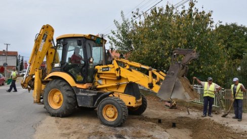 NOVA VODOVODNA MREŽA: Napreduju radovi na takozvanom bojničkom putu