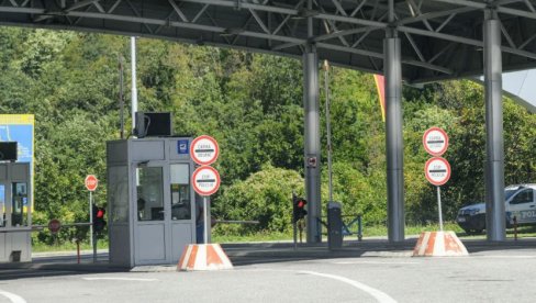 FILMSKA POTERA ZA CRNOGORCEM: Bez zaustavljanja probio rampu na graničnom prelazu, izbegao više policijskih blokada, pa uhapšen posle udesa