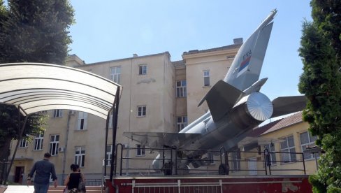 PRIVREMENE MERE U VAZDUHOPLOVNOJ: Razrešen Školski odbor i imenovan novi