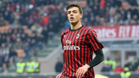 DUGO SU OVO ROSO-NERI ČEKALI: Maldini zatresao mrežu za Milan