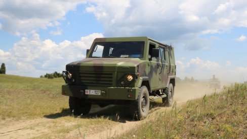 ZASTAVIN MOĆNI TERENAC ZA VOJSKU SRBIJE: Gazi sve prepreke, testiran je u svim uslovima (FOTO)