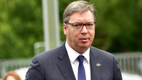 VUČIĆ O SASTANKU U VAŠINGTONU: Ne pada mi na pamet da šutnem stolicu, imao sam odličan sastanak sa Trampom