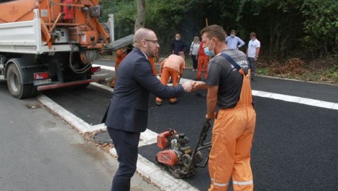 NOVI PARKING U KNEŽEVCU: Ekipe Beograd puta rade na području opštine Rakovica