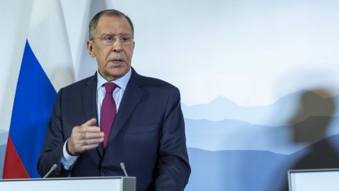 LAVROV ŽESTOKO ISKRITIKOVAO AMERIČKU DEMOKRATIJU: Imaju arhaičan sistem glasanja, neću čestitati na osnovu predviđanja