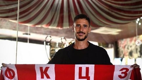 FALĆINELIJA NA STADIONU DOČEKAO DEJAN STANKOVIĆ: Bilo je uzbudljivo od kada sam čuo da me Zvezda traži