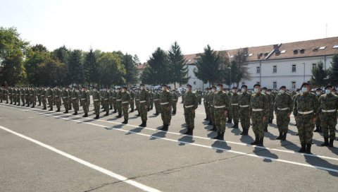 ОПШТИНА СВИЛАЈНАЦ ПОДРЖАВА ВРАЋАЊЕ ВОЈНОГ РОKА: Милановић - Јачамо одбрамбене капацитете