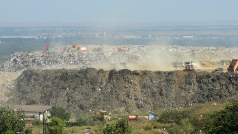 ДЕПОНИЈА НЕЋЕ БИТИ ЦРНА ТАЧКА: Репортери Новости у Винчи где се гради постројење за прераду смећа (ФОТО/ВИДЕО)