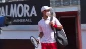 ĐOKOVIĆ OPET U KLINČU SA SUDIJOM: Novak opomenut da krši protokol zbog korona virusa (VIDEO)