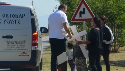 TRAGEDIJA ZA TRAGEDIJOM: Danas su sahranili bebu, a pre šest meseci porodica Grujin je ostala i bez STARIJEG UNUKA