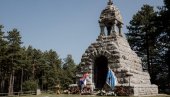 GODIŠNJICA ČUVENE BITKE NA MAČKOVOM KAMENU: Otadžbina i sloboda se ne dobijaju na zlatnom tanjiru (FOTO/VIDEO)