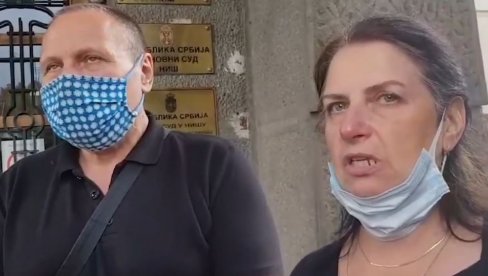 NEMAM REČI, NE MOGU DA ISKAŽEM KAKO SE OSEĆAM, ŽIVOT JE JEDAN: Roditelji Stefana Kocića (20) nezadovoljni kaznom za smrt njihovog sina (VIDEO)